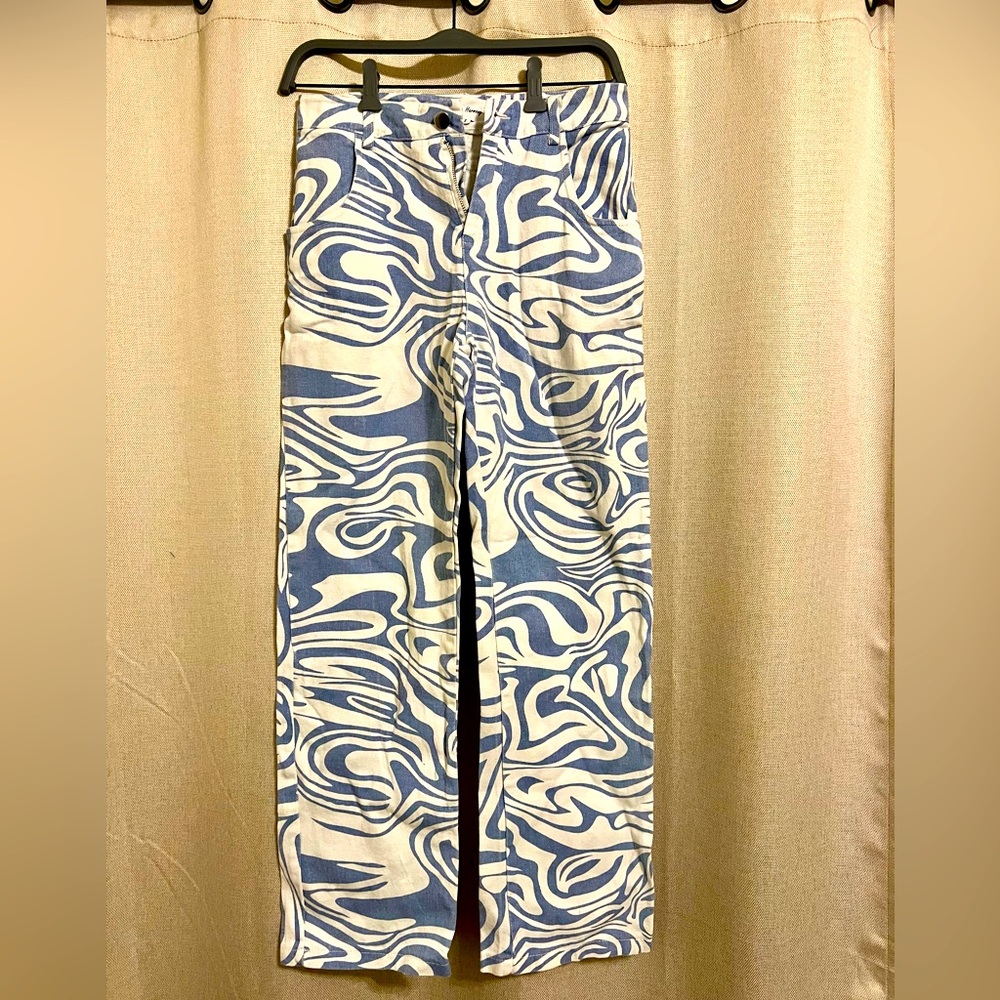 Woman’s small patterned pants